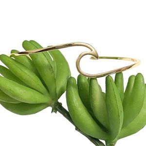 PURA VIDA WAVE CUFF BRACELET | GOLD